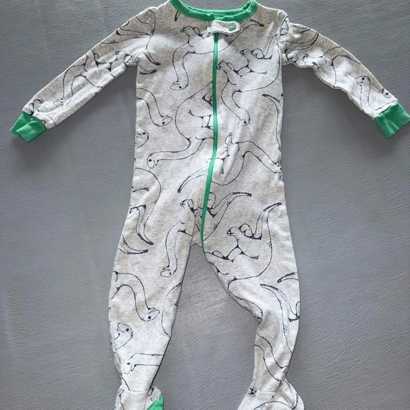 The Children's Place Gray‎ and Green Dinosaur Footie Pajamas