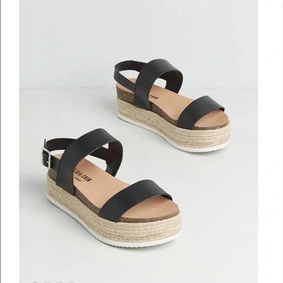 ModCloth Chelsea NWT Sand and Sea, Please! Espadrille Sandal - Black
