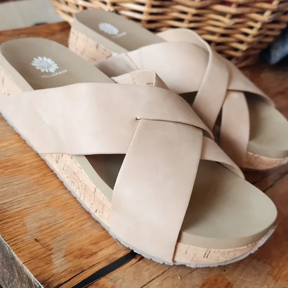 Yellow Box Bursa Sandals 9.5 Platform Wedges Wide Strappy Tan Cork‎