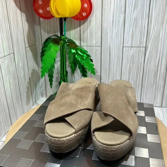 Paseart‎ platforms
