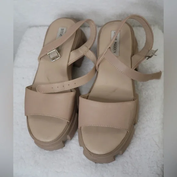 Steve Madden Women's Platform Sandals 8W Summer Vacation Going Out Spring Casual