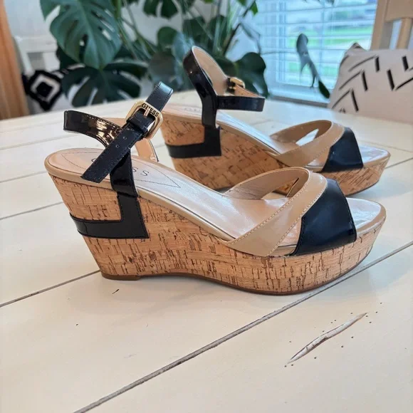 Guess Cork Platform Wedge Sandals Women’s Size 7.5 Black and Tan