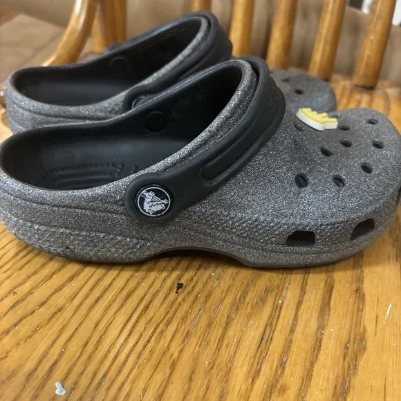 Crocs Youth Juniors Size 1 Grey With‎ Glitter Slip On Clogs Shoes EUC