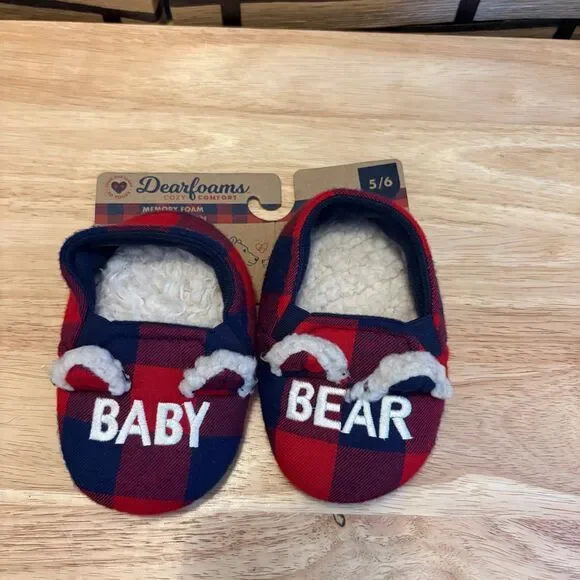 Dearfoam Red And Blue Plaid Slippers‎ Size 5/6