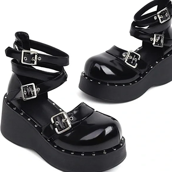 Black Platform Buckle Shoes