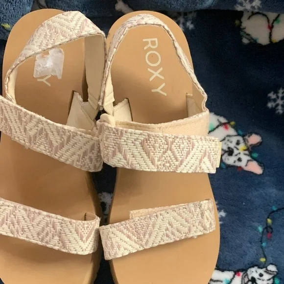 Roxy Beige Platform Sandals