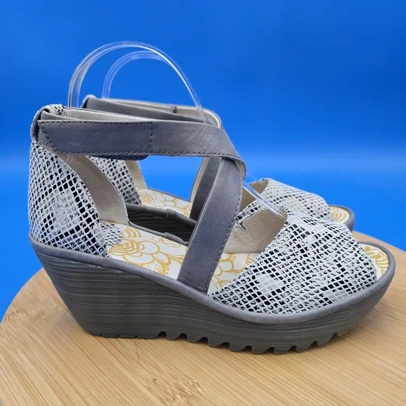 Fly London Yosi‎ Leather Snakeskin Gray White Wedge Sandals EUR 37 US 6.5-7 EUC