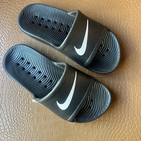Nike Kawa Shower Slide Black and White Child Slide Sandals