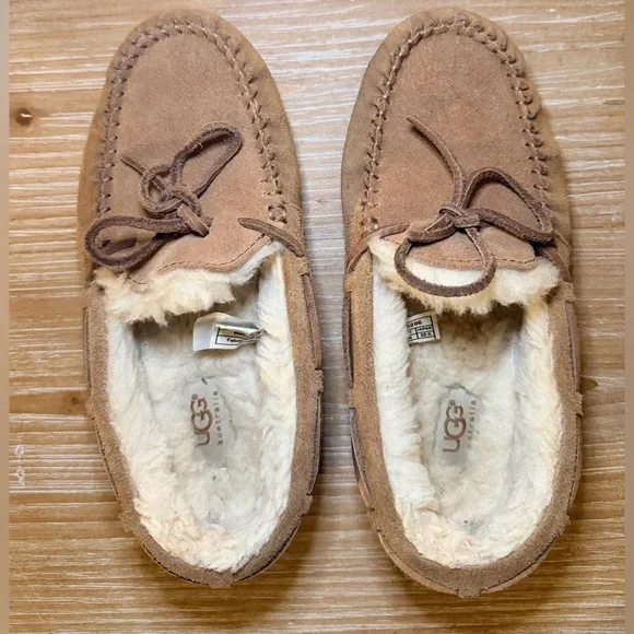 UGG Brown Suede Moccasin Slippers size 4