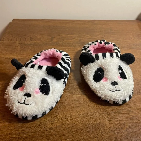 Panda Kids Slippers - Black and White, Size‎ 5-6/Small