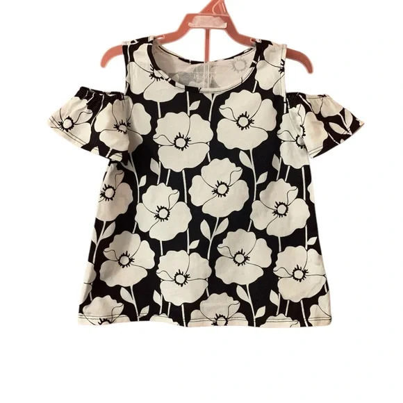 The Children’s Place Floral Black and White Off-Shoulder Short Set Girls 5T