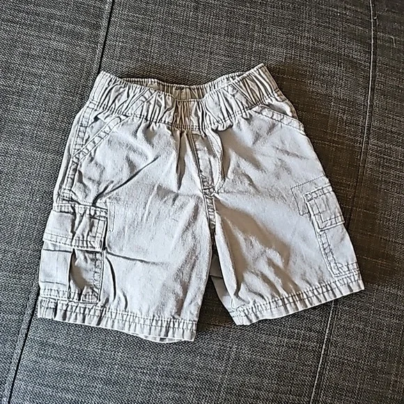 The Children's Place Shorts Size 18-24 Month