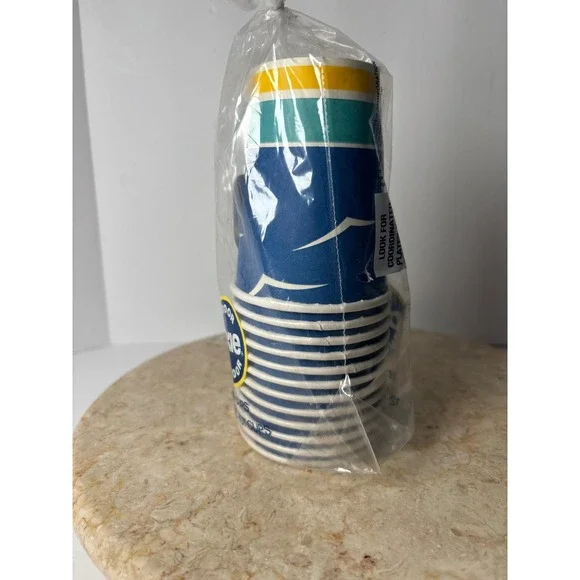 Dixie Indoor Outdoor Hot Cups 12 oz Paper 50 Count‎ Sealed