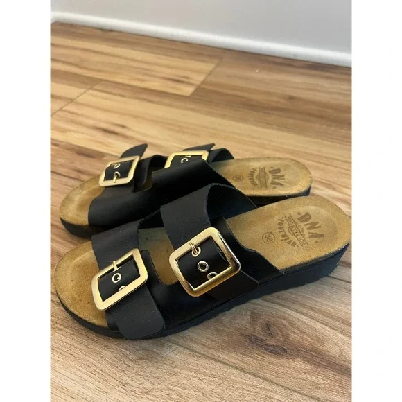 DNA Footwear Black‎ Leather Platform Buckle Slide Sandals Gold Buckles Size 38