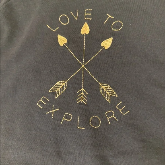 Gymboree navy blue shirt “Love to explore” size 7/8
