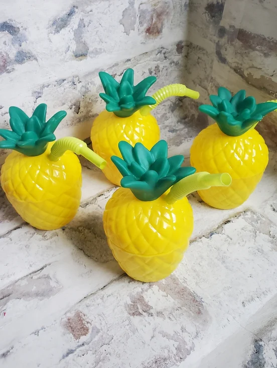 Set Of 4  Pineapple Plastic BPA Free Hawaian Tiki Cups with Straws