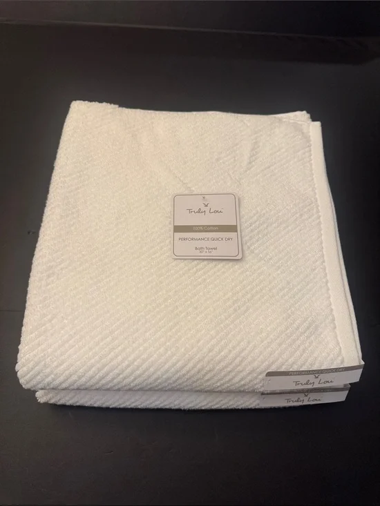 8pc TRULY LOU Performance Quick Dry Textured Cotton Bath Towel Set - White
