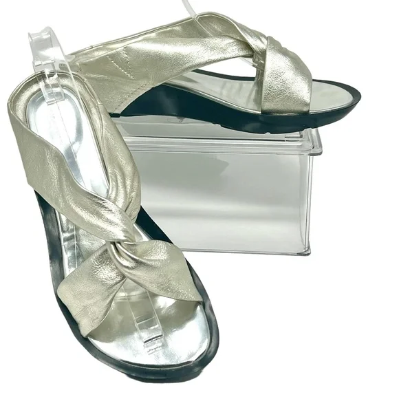 Rockport Dynamic Suspension women's Twist Silver Leather Slide Sandals size 8