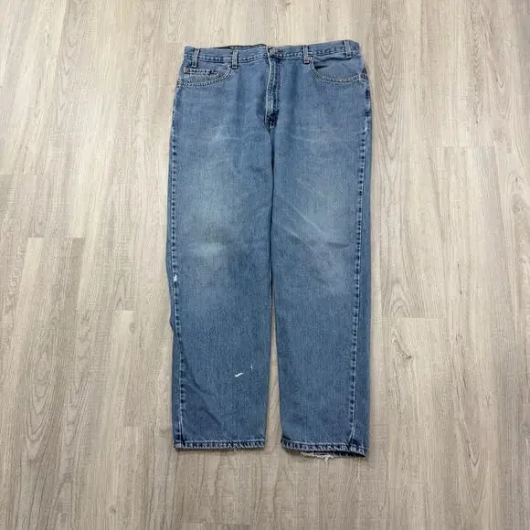 Vintage Levis 505 Regular Fit Straight Leg Jeans Men's 42x32 Blue 2001 Western