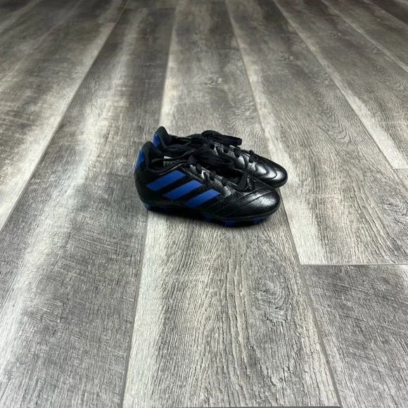 Adidas Kids Black Soccer Cleats‎