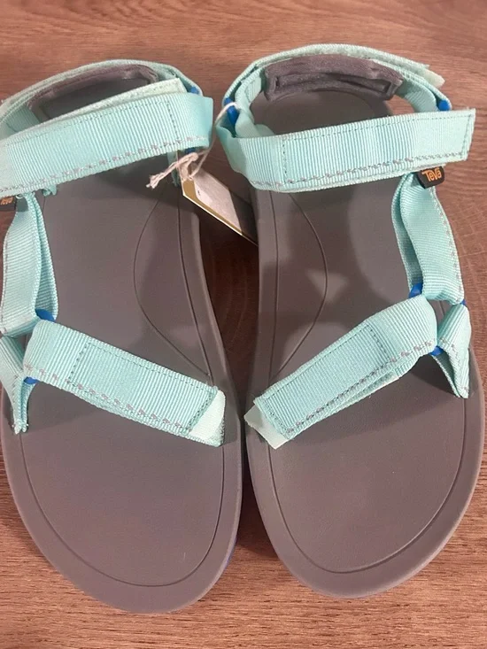 Teva kid Sandals in Light Aqua and Gray size 6 women 7.5