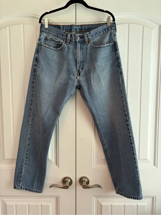 Levi's Men's Vintage Jeans 505's Well Loved Medium Wash Size 34 x 30