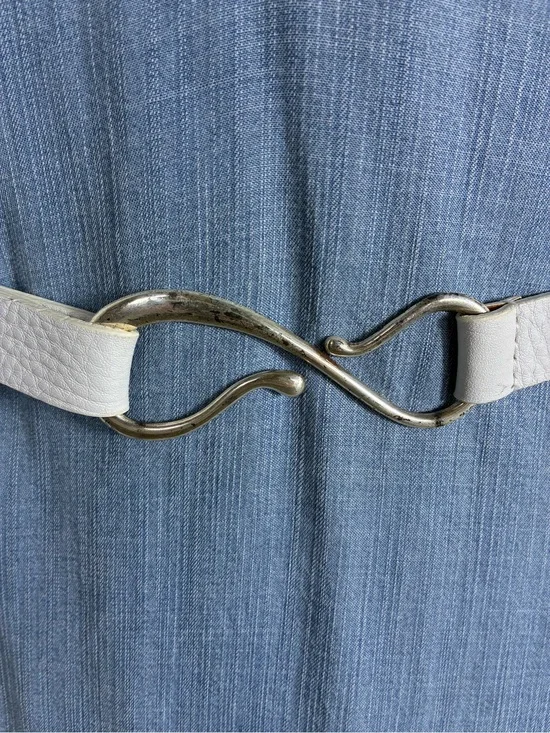 Coldwater Creek Womens belt Sz L/XL white genuine leather silver hook buckle