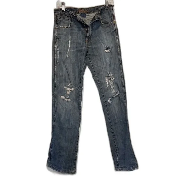 NWOT Wrangler slim bootcut distressed jeans 30/34