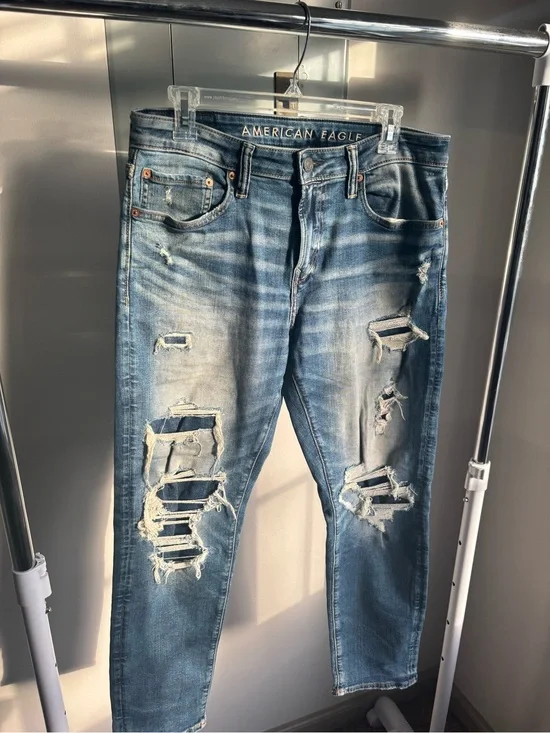American Eagle Outfitters Men's Light Blue Ripped Skinny Jeans Size 32x30