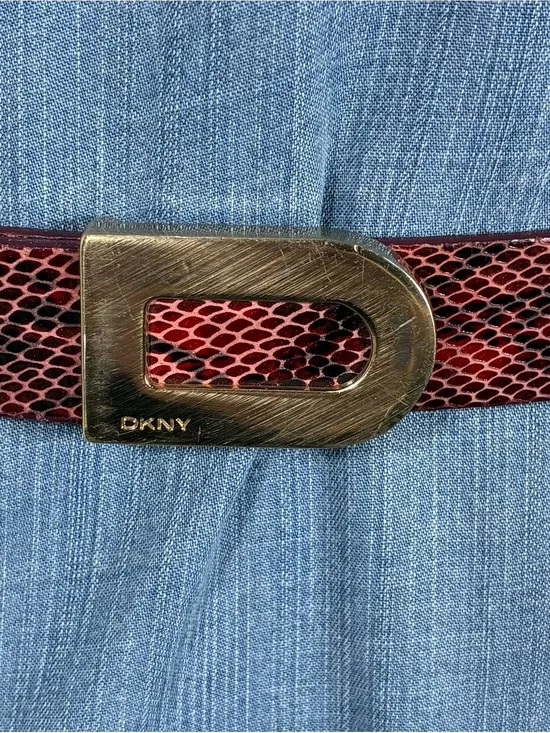 DKNY Womens belt Sz M Italian calfskin red snake print gold logo buckle