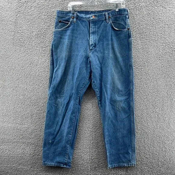 Vintage Wrangler Jeans 38X 32 Cowboy Cut 31MWZPW Relaxed Fit Made in USA *