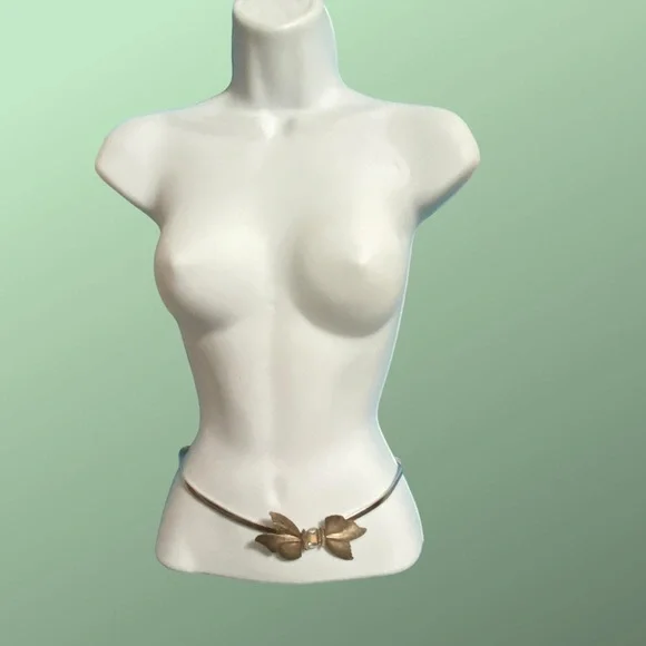 Silver Tone Flower Stretch Belt