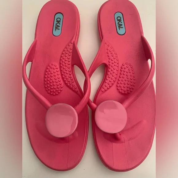 Okal Sandals in Hot Pink Size‎ Medium