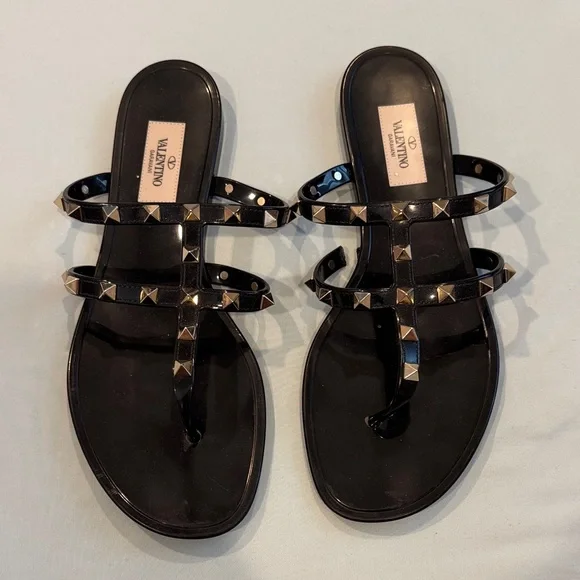 Valentino Garavani Rockstud T-Strap Flat Slide Sandals