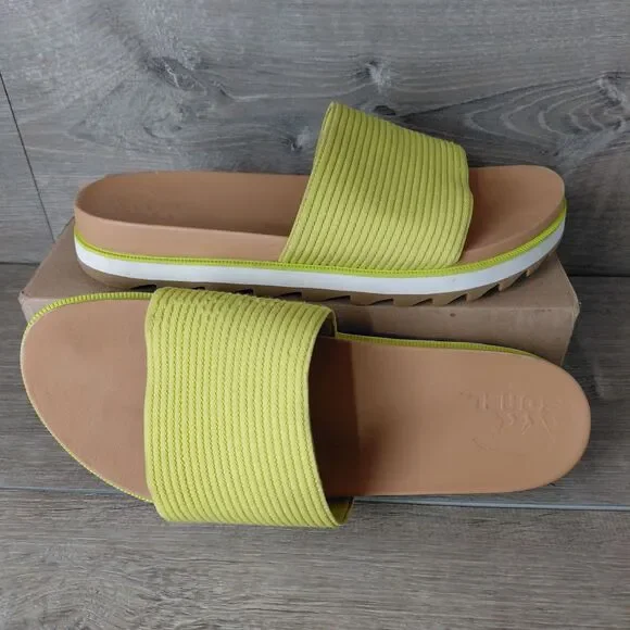 Sorel Sandals Womens 11 Yellow Roaming Easy Slide Bolt Gum Comfort Beach Slides