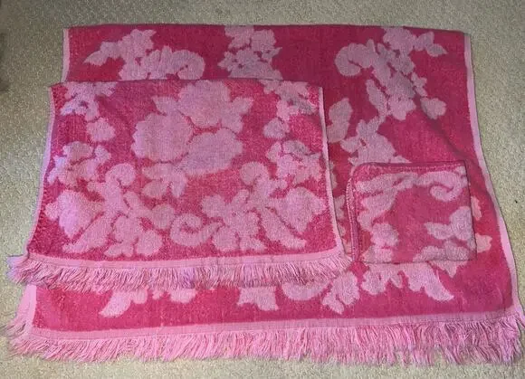 Vtg Cannon Monticello Pink Floral Sculpted Bath Hand Towel Washcloth Set MCM 3pc