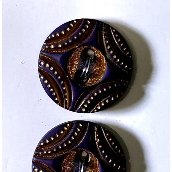 La Mode Purple Gold Embossed Buttons 5/8 Inch 16mm Made in Italy 3 Count 45358