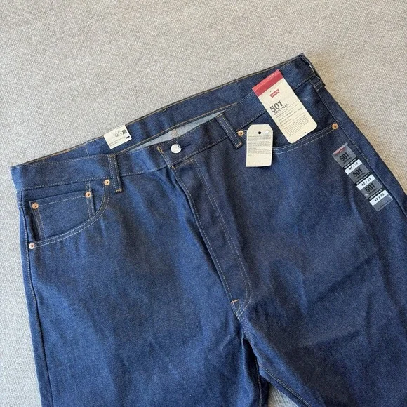 NWT Levis 501 Original Fit Mens Shrink- To- Fit Jeans‎ 42x32 Dark Blue Wash