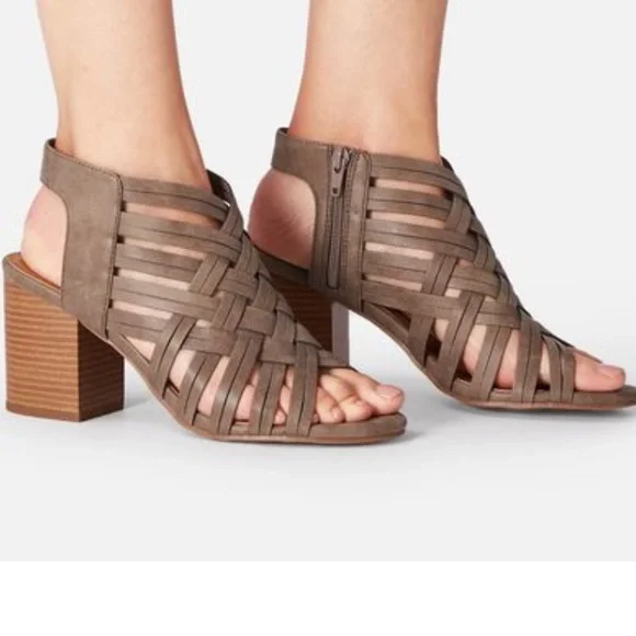 Justfab women’s heeled strapped sandals size‎ 10