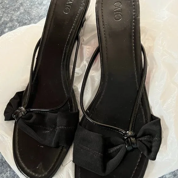 CATO slip-on black sandals with 2-inch heels - size: 9.5