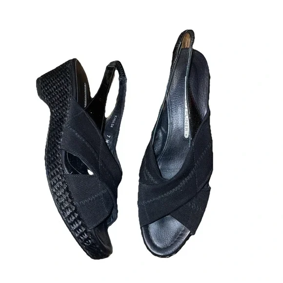 Donald J Pliner Kiwa Stretch‎ Peep Toe Slingback Platform Bamboo Wedge 7 M Black