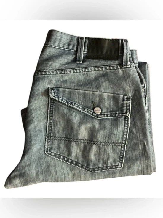 Levi’s Stylish Denizen Light Wash Denim Jeans with Back Flap Silver Buttons