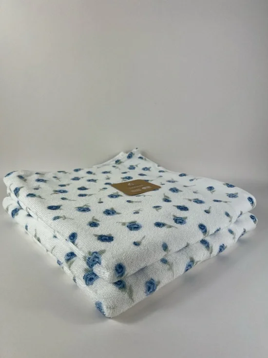 Deborah Connolly Bath Towels Blue Flowers Extra Soft Cotton Blend Set of 2 NEW