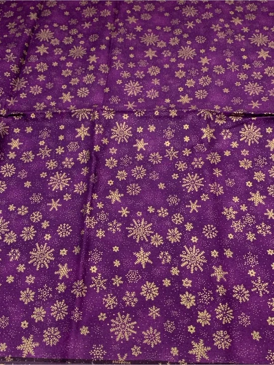MAKOWER UK Yuletide Snowflakes 548 Cotton Fabric 1 Yard Purple Gold