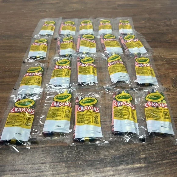 Crayola Classic Color Crayons in Cello Pack, 4 Colors RYGB, 20Packs Restaurants‎
