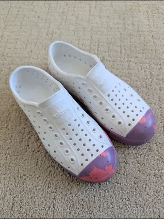 Native Jefferson Shoes Kids 13 Slip On Water Beach Sneakers Lightweight Washable