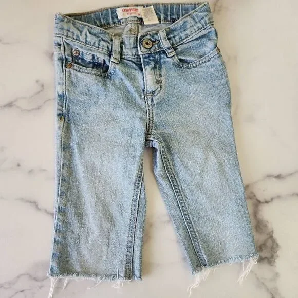 OshKosh girls size 6 Capri cropped frayed hem light blue jeans