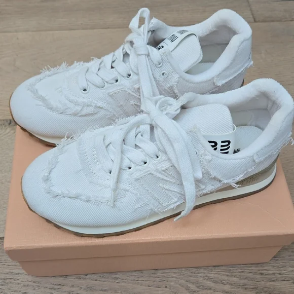 White Frayed Women's Sneakers