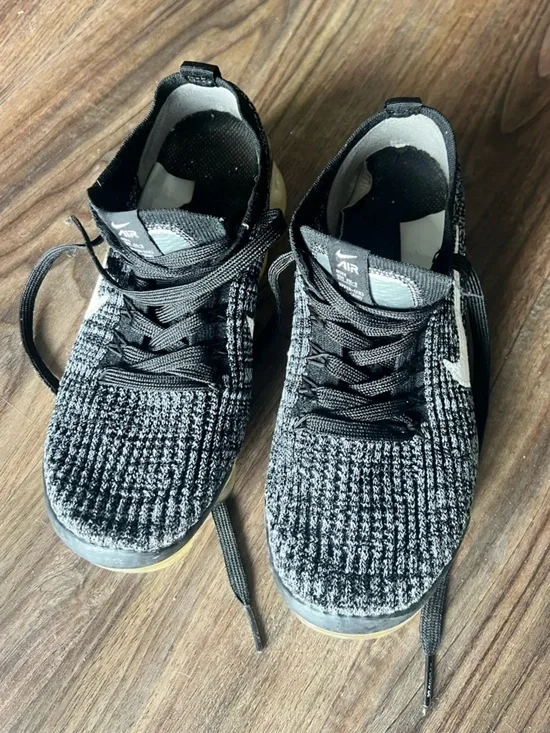 Nike Vapormax Flyknit Oreo Black Gray Running Athletic Shoes Womens 6.5