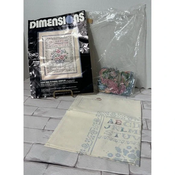 Vintage 1986 Dimensions‎ Stamped Cross Stitch Kit Love and Flowers Sampler 3064